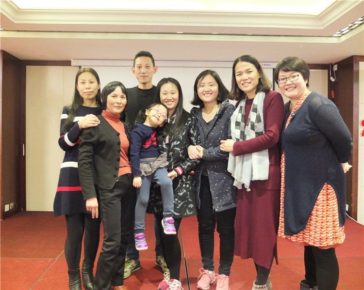 寶寶游泳,嬰兒游泳,親子游泳,樂游寶寶親子游泳,小孩兒游泳